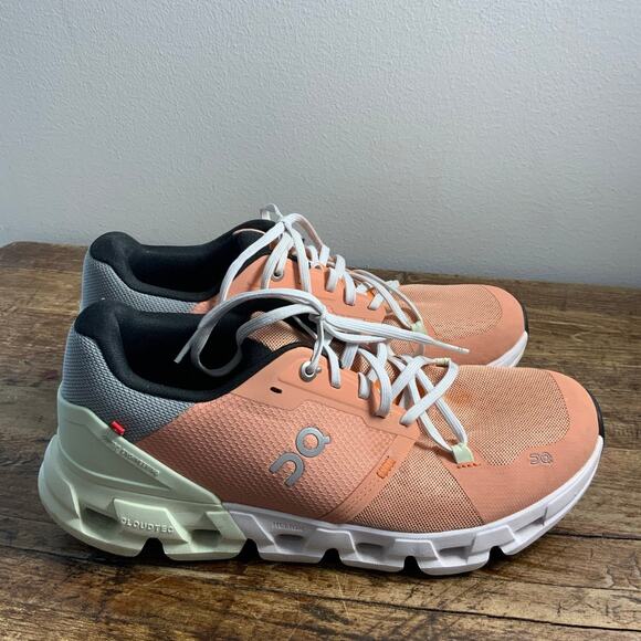 On Running Cloudflyer 4 Women's size 10 - Picture 1 of 7